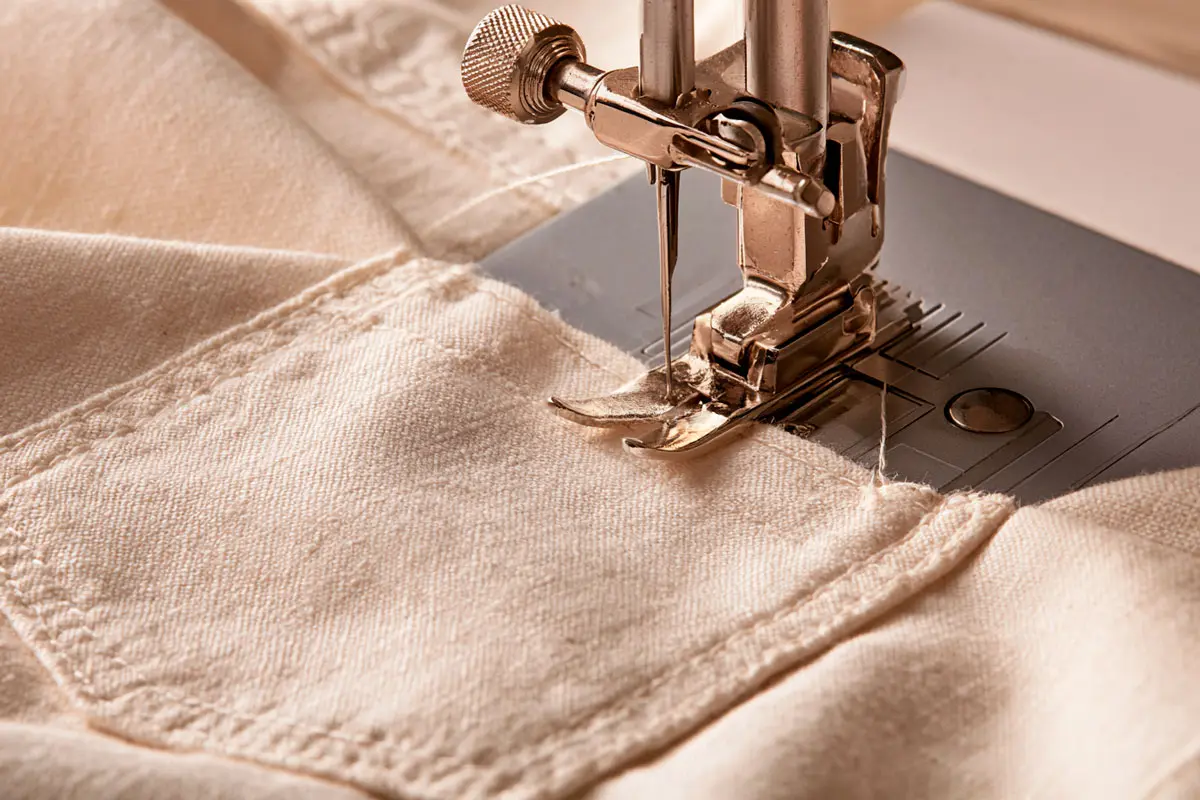 Understitching the pocket — the step that keeps the pocket invisible from the outside