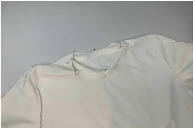 Women's Chelsea T-shirt sewing instructions: easy guide for beginners