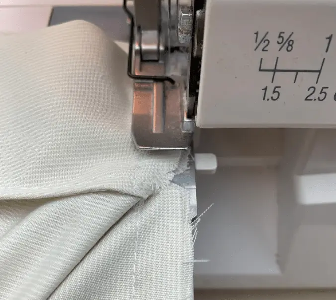 How to sew the Tallinn women's blouse: step-by-step sewing tutorial