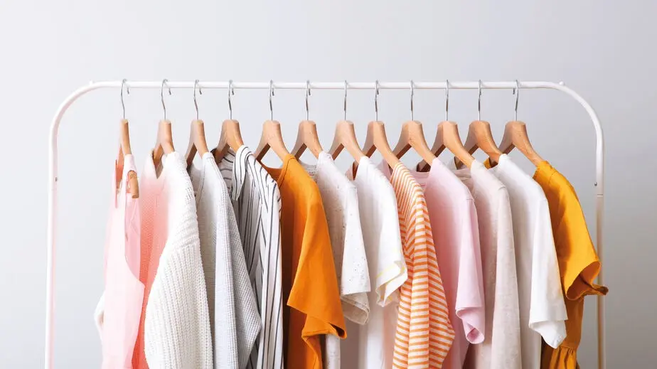 What is a capsule wardrobe